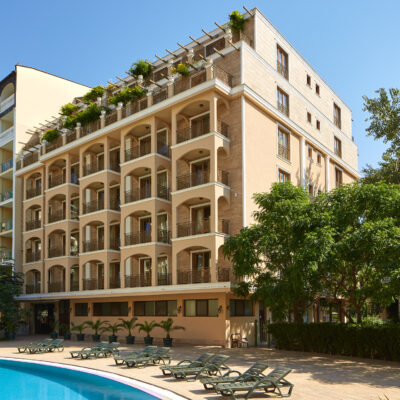 Mena Palace annex building