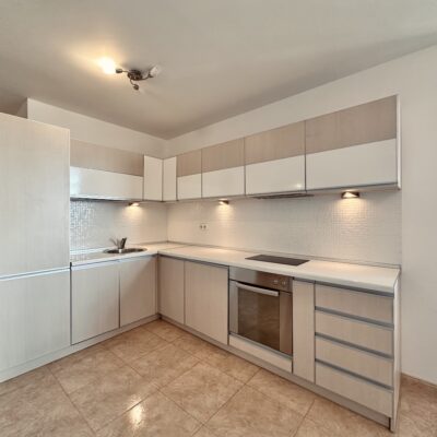 Етъра 3-2bed-5et-81м2-8